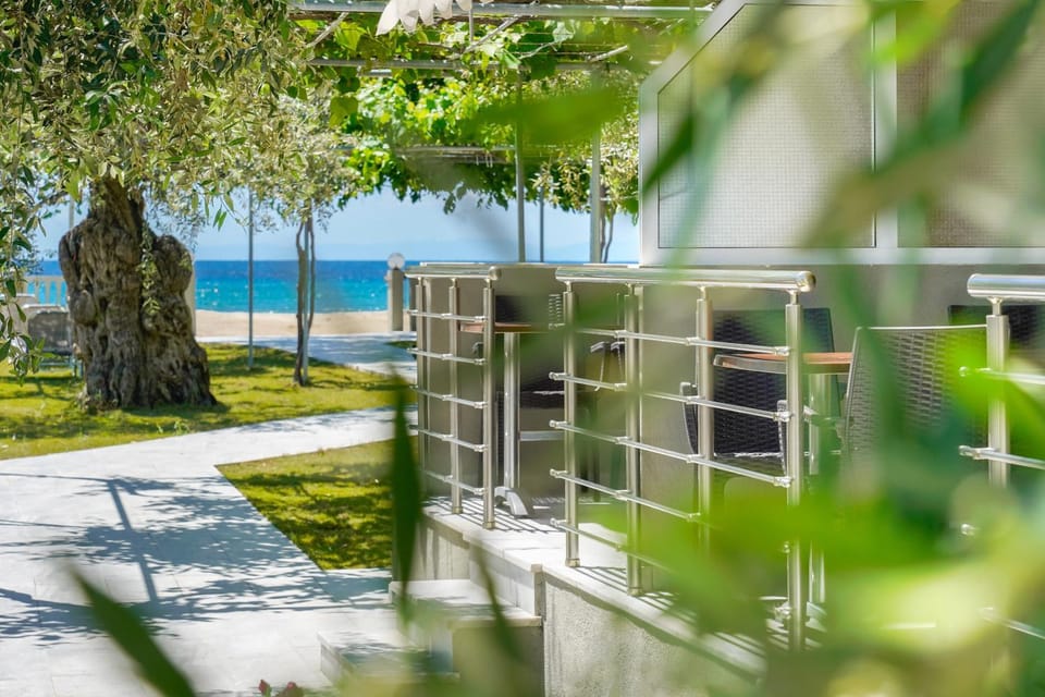 Olivento Beach Front Suites Bed and Breakfast in Thasos