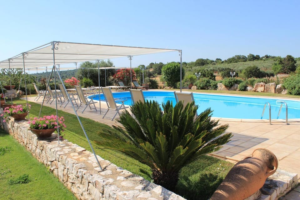 Trulli Fogliarella Country House in Province of Taranto