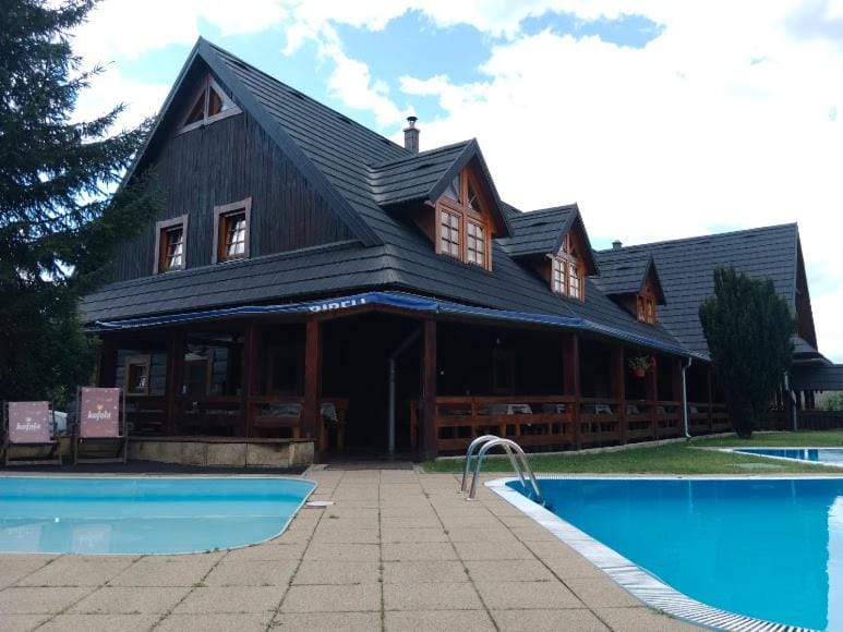 Penzión Schweintaal Bed and Breakfast in Slovakia