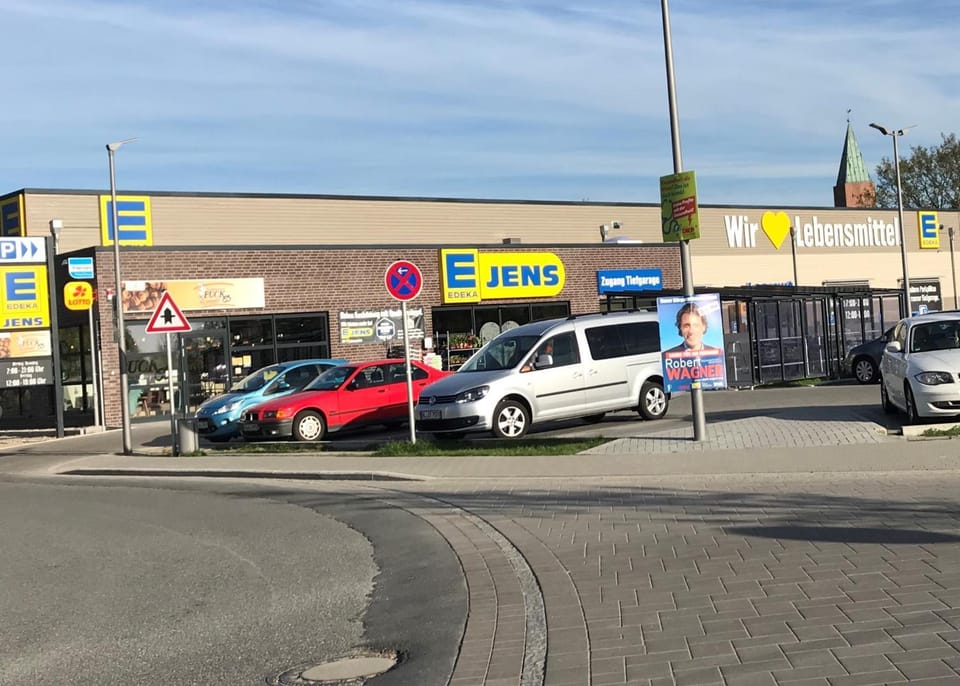 Supermarket/grocery shop