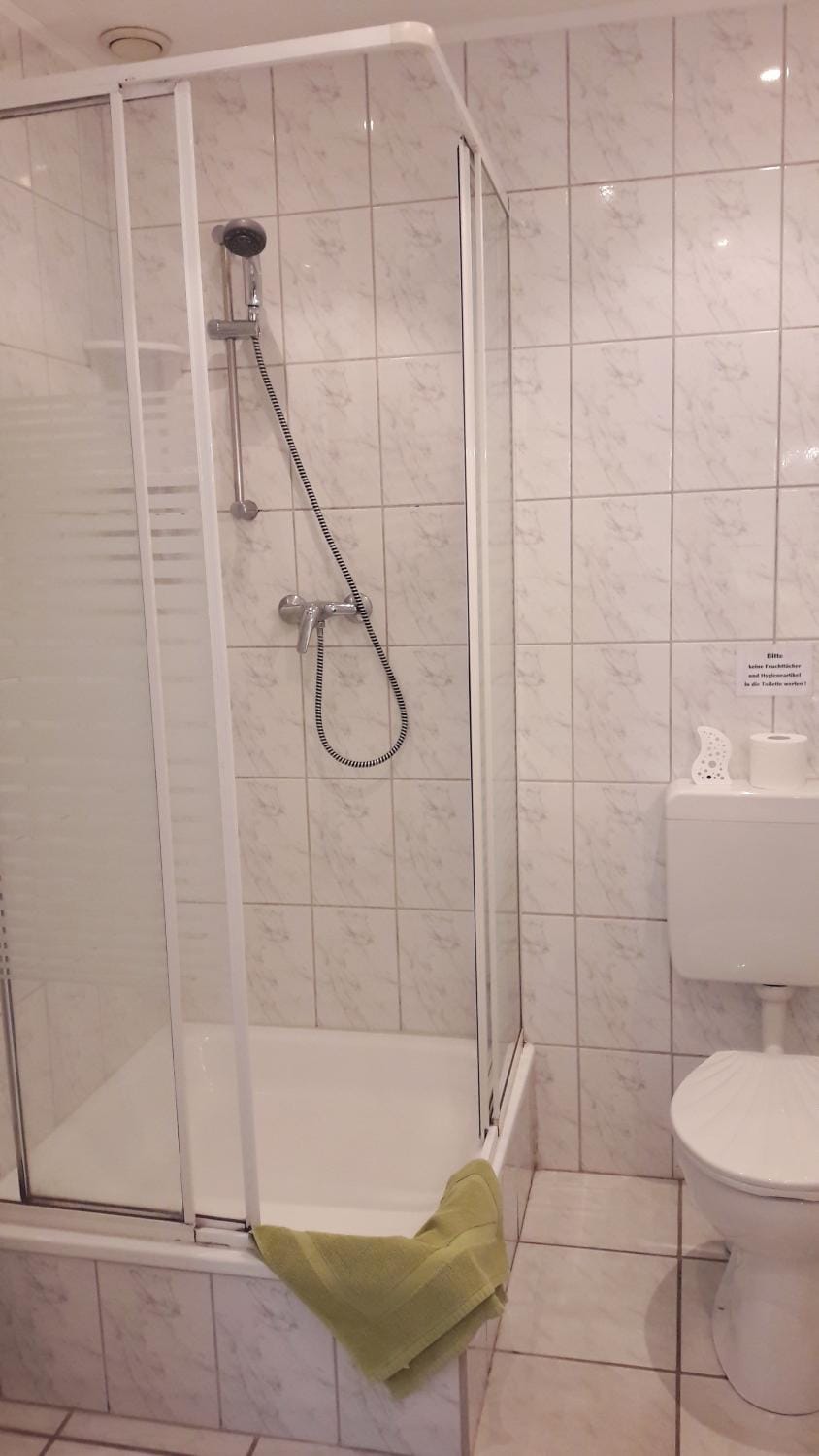 Shower, Toilet, Bathroom
