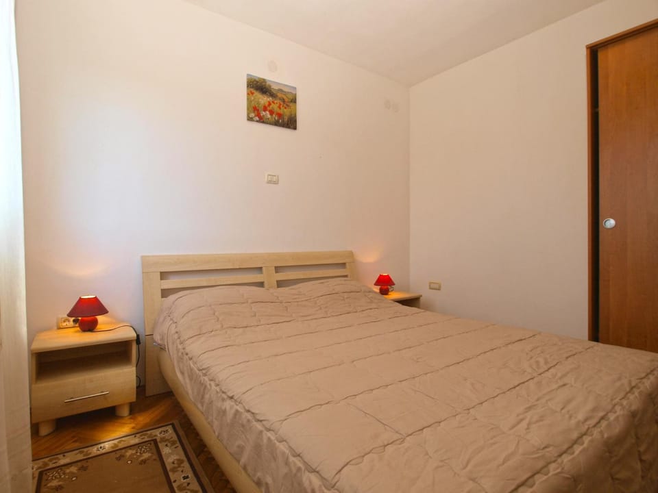 Apartments Mladen 1588 Apartment in Pula