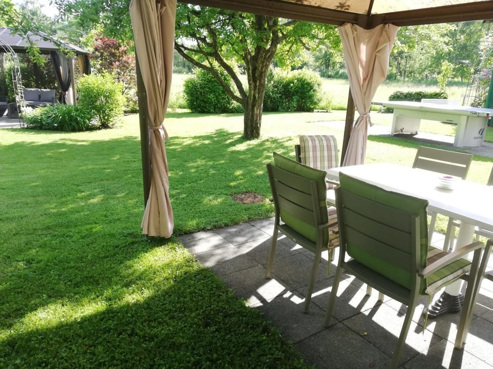 Garden view, Garden view