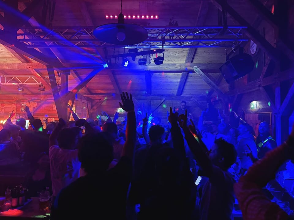 Nightclub / DJ, Lounge or bar, Alcoholic drinks
