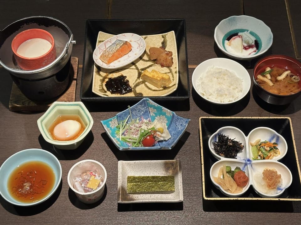 Hana to Hana Ryokan in Japan