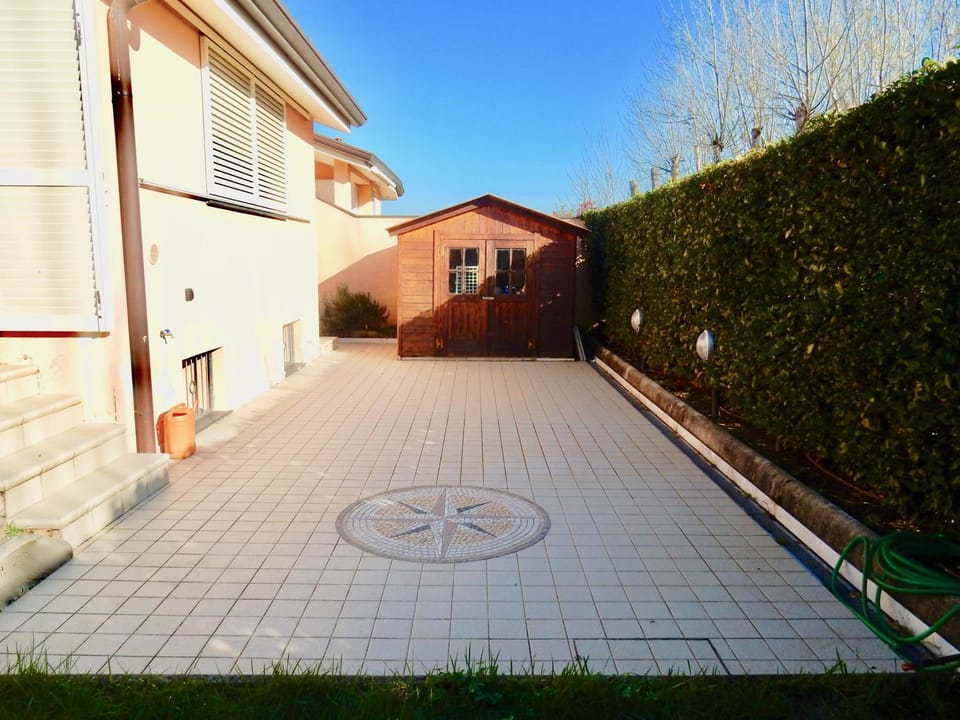 BBQ facilities, Garden
