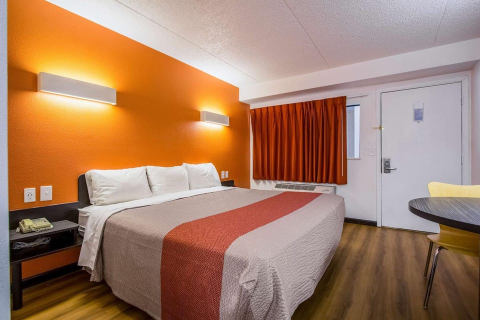 Photo of the whole room, Seating area, Bedroom, On site