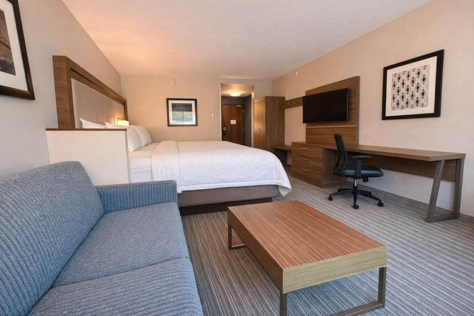 Photo of the whole room