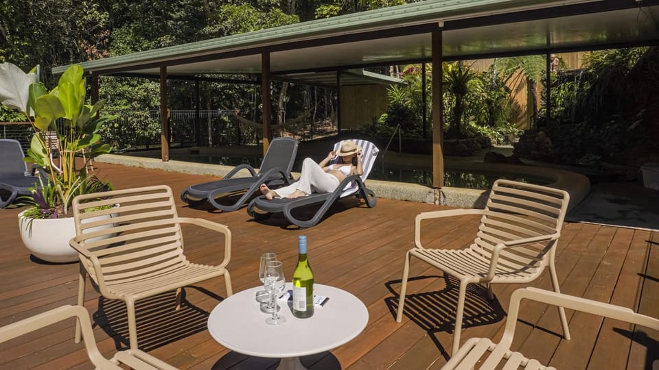 Balcony/Terrace, Pool view, sunbed