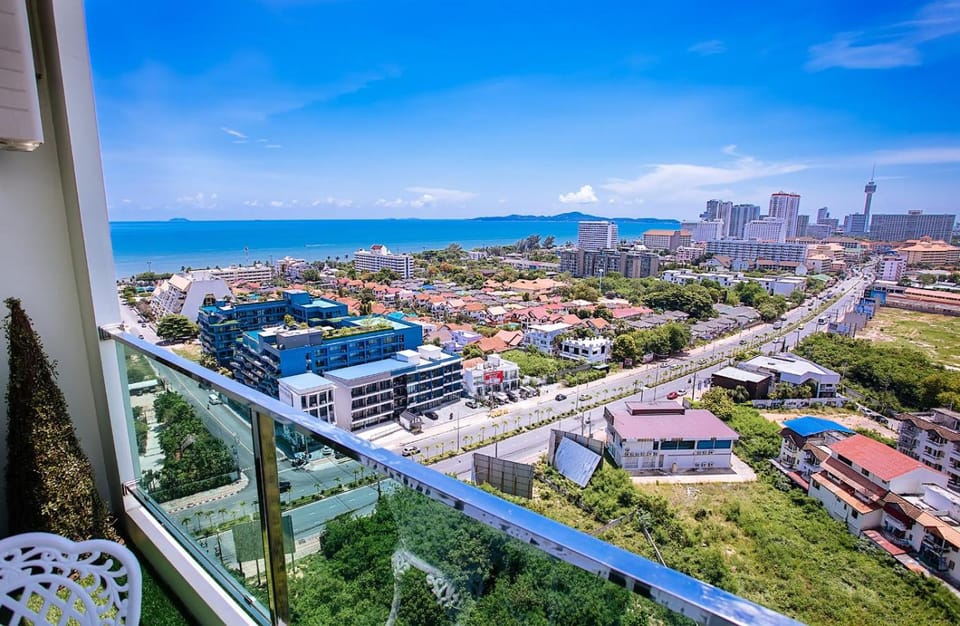 Balcony/Terrace, City view, Sea view