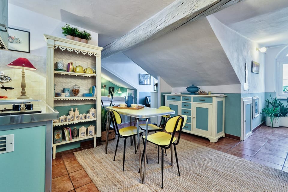 Kitchen or kitchenette, Living room, Dining area