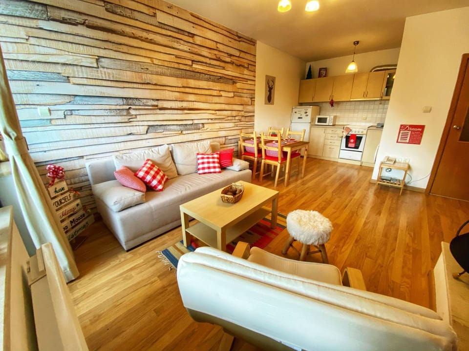 Kitchen or kitchenette, Living room, Seating area