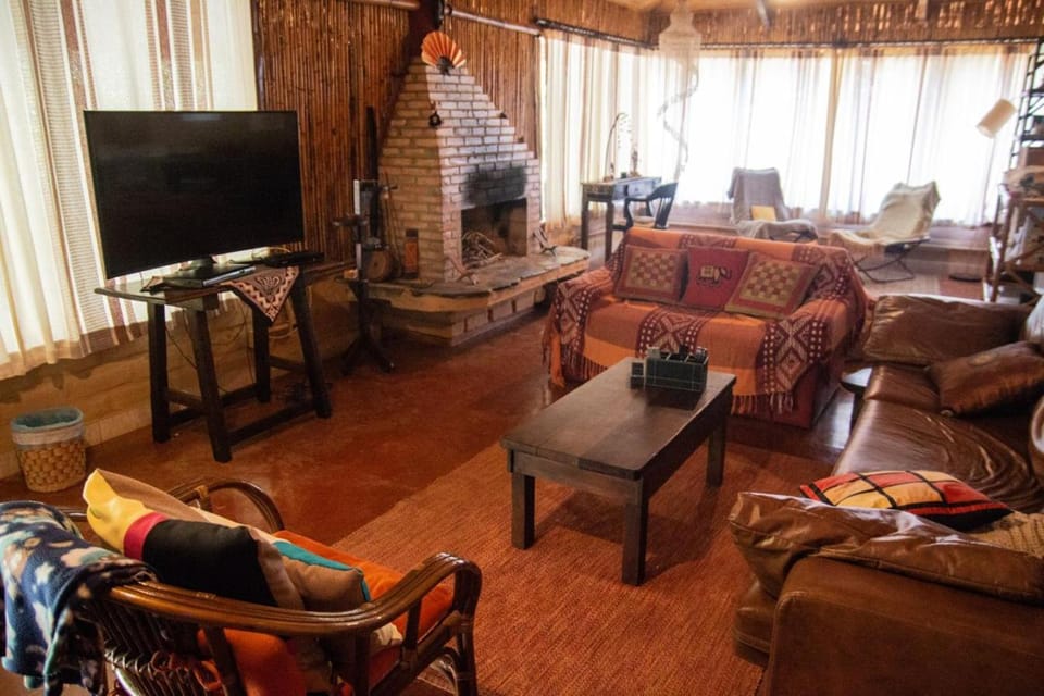 Communal lounge/ TV room, TV and multimedia, Living room