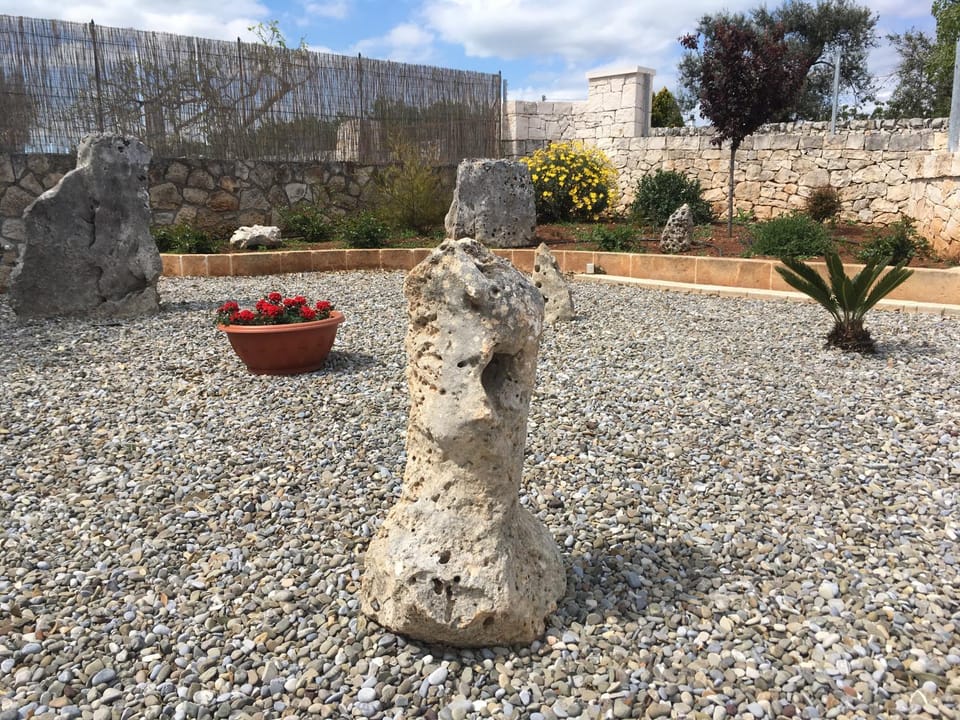 Decorative detail, Garden view