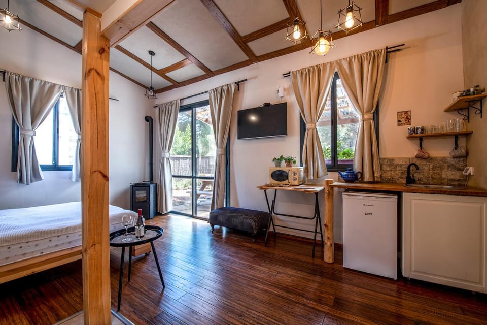 TV and multimedia, Dining area