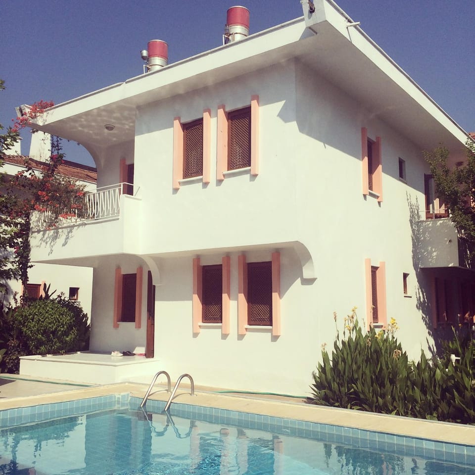 Flower Villa Apart Resort in Antalya Province