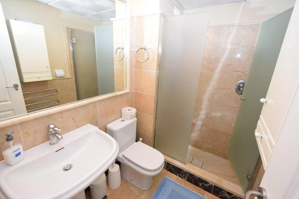 Shower, Toilet, Bathroom