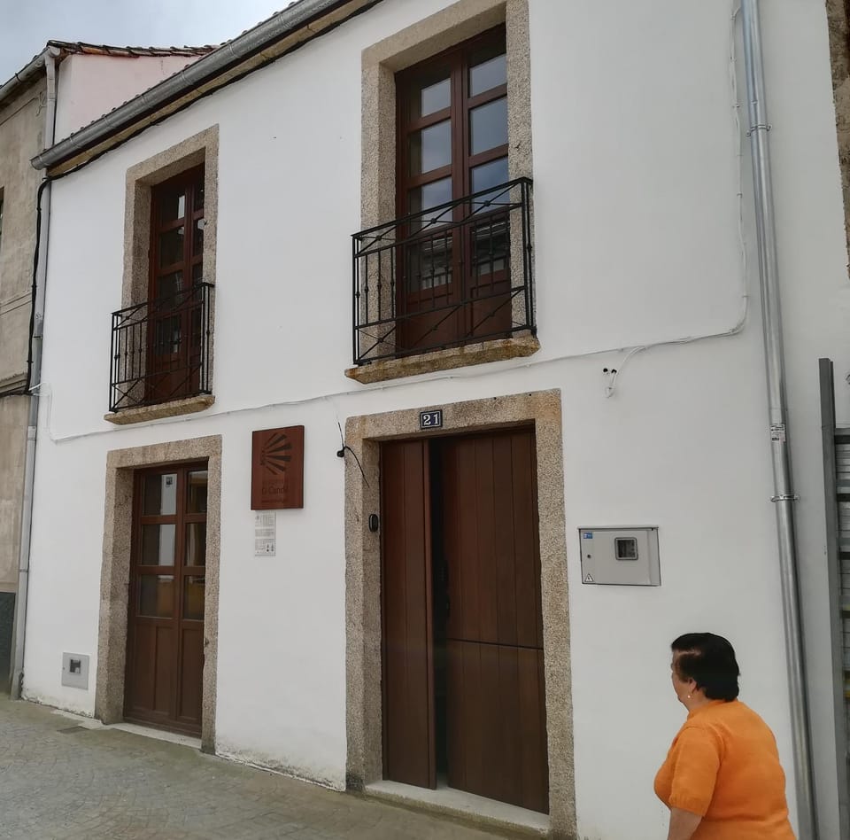 Albergue O Candil Hostel in Galicia