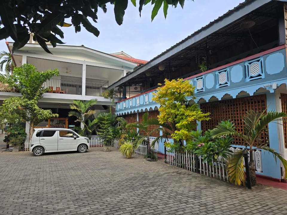 Property building, Location, Parking