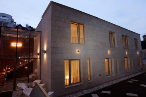 Property building, Facade/entrance