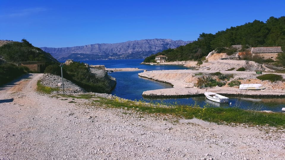 Nearby landmark, Natural landscape, Beach