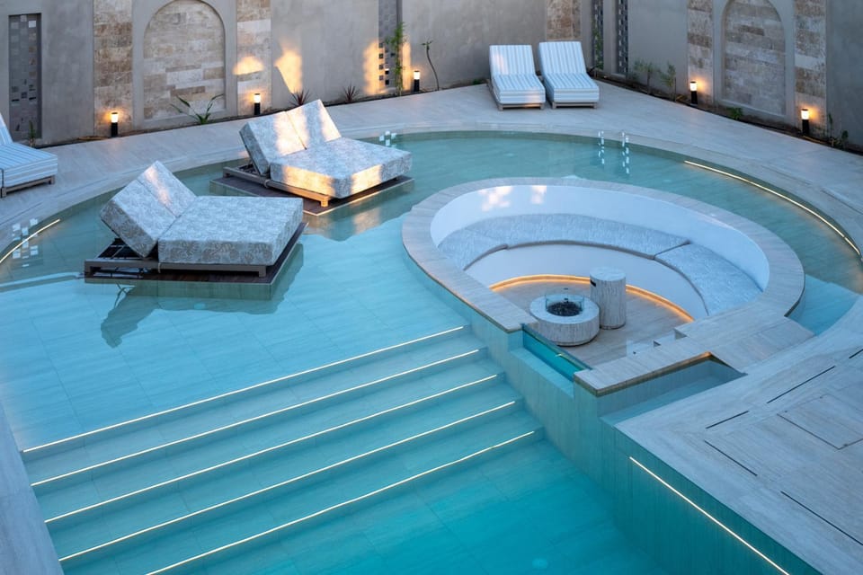 Swimming pool