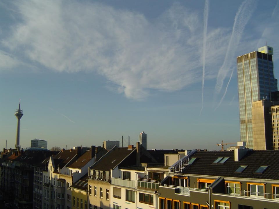Day, Neighbourhood