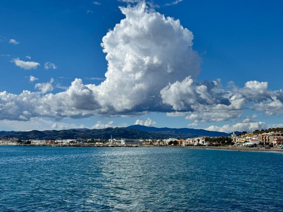 Day, Mountain view, Sea view