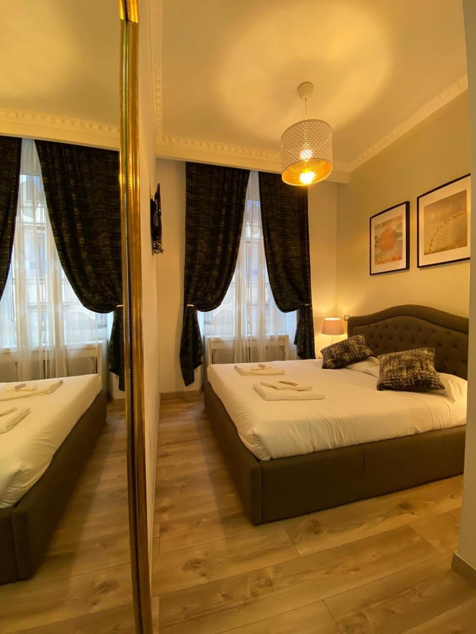 Bed, Photo of the whole room