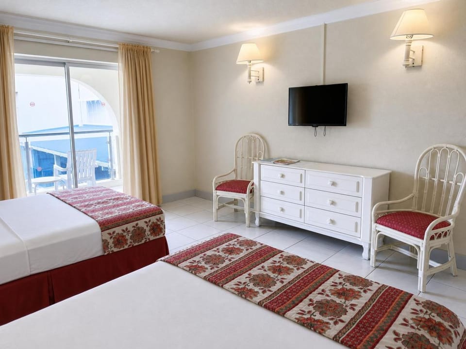 Bed, TV and multimedia, Bedroom