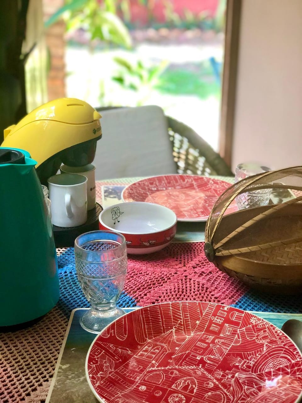 Coffee/tea facilities, Dining area