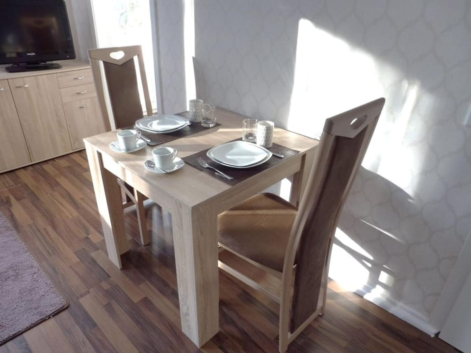 Food and drinks, Dining area