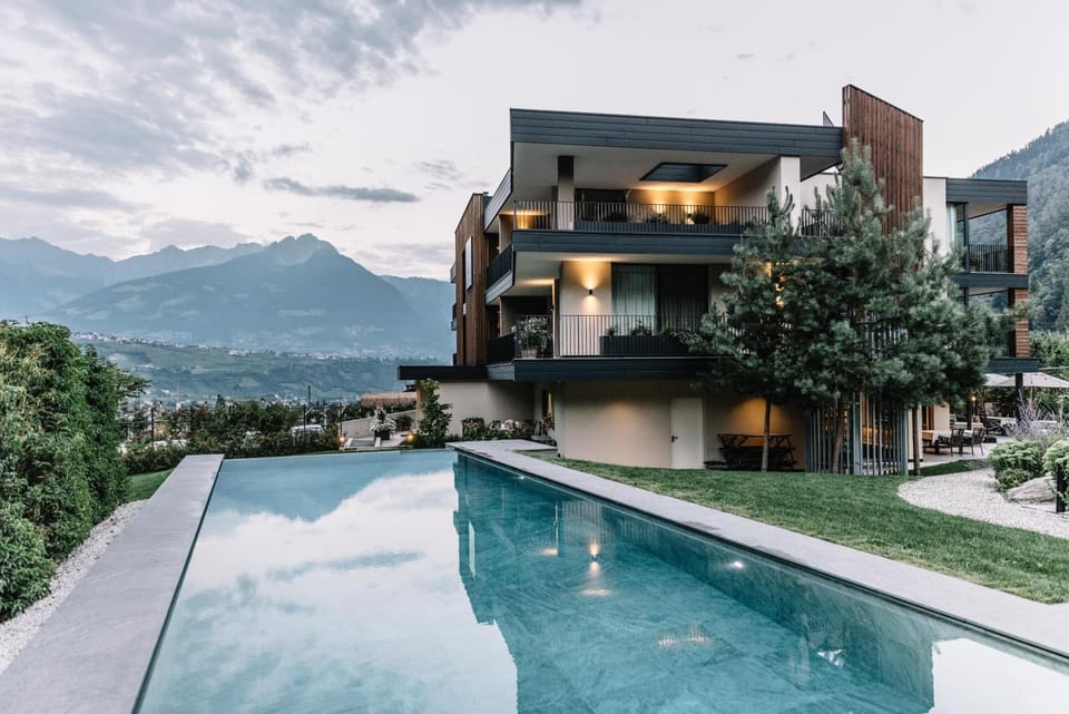 Property building, Swimming pool