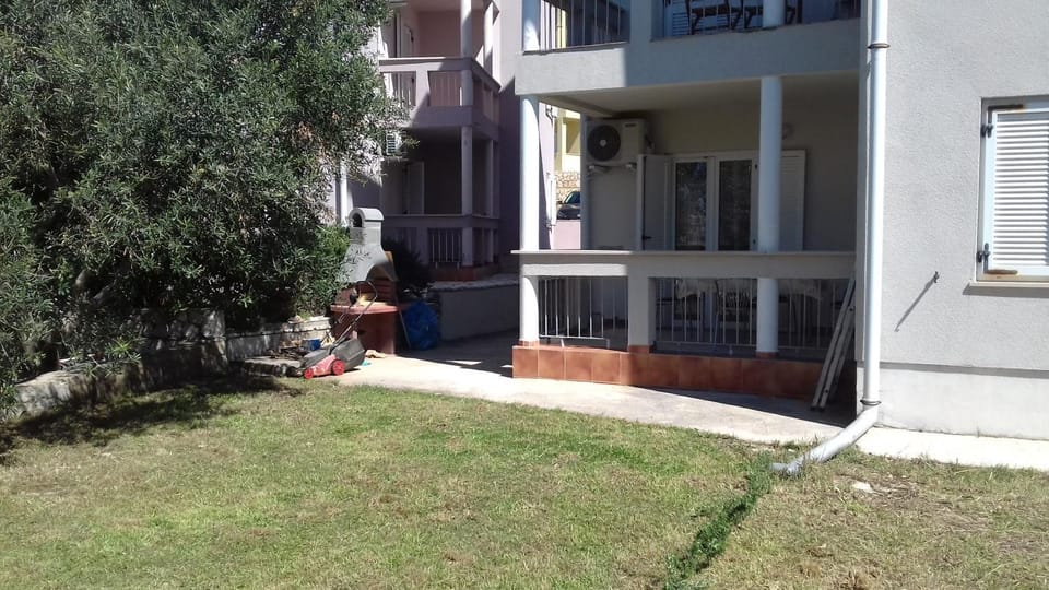 Garden, Area and facilities