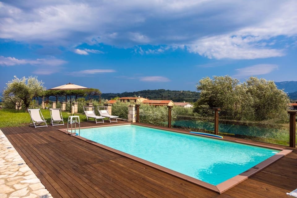 Swimming pool, Swimming pool