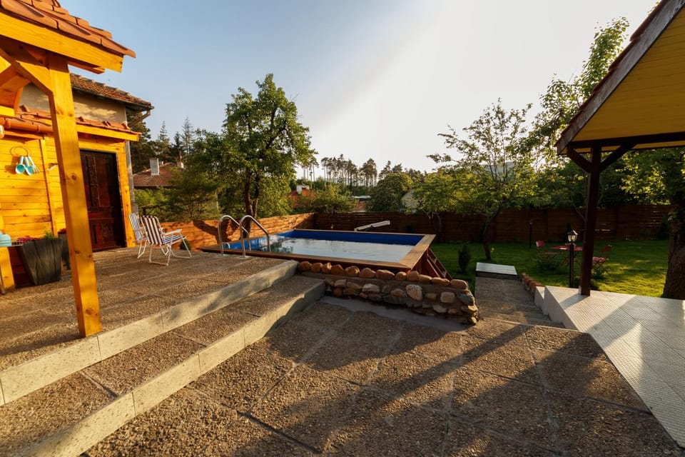 Patio, Garden, Swimming pool