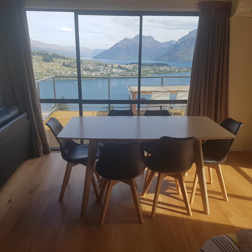 Balcony/Terrace, Lake view