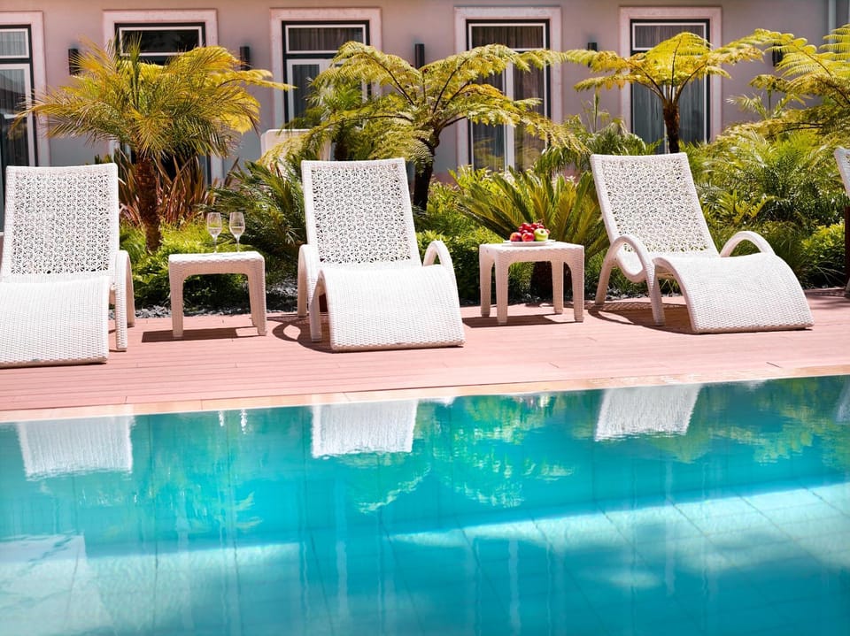 Patio, Garden, Balcony/Terrace, Swimming pool, Swimming pool