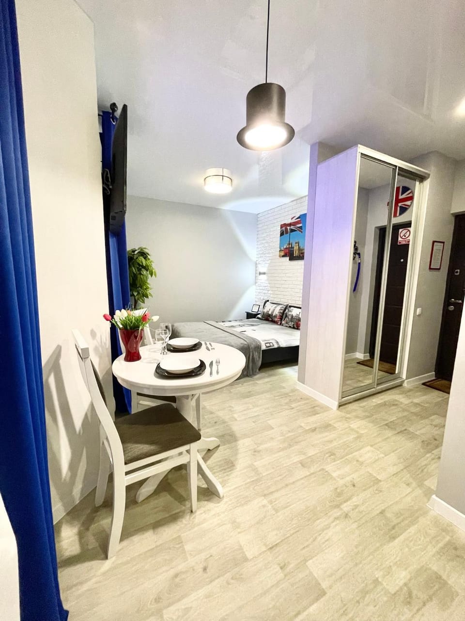 Apartment Studio LONDON 92 Apartment in Ukraine