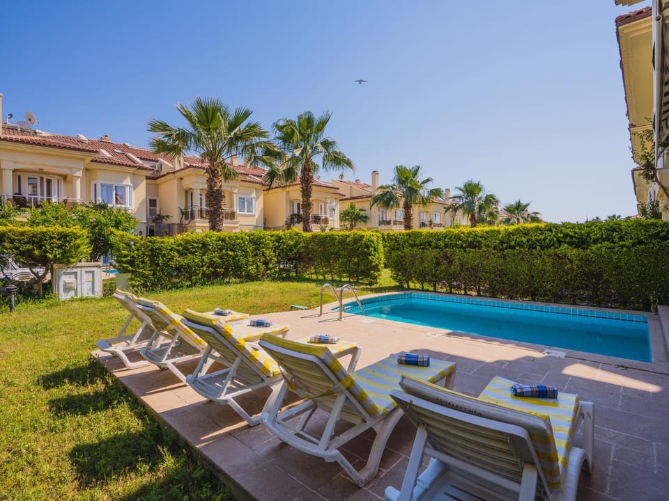 Patio, Day, Garden, Garden view