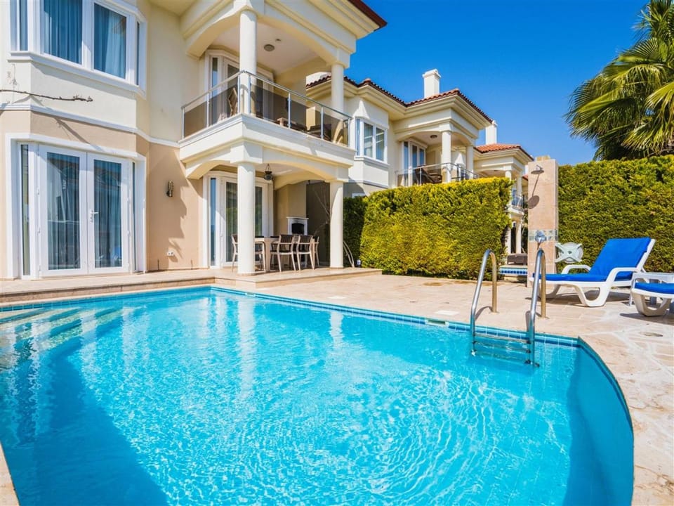 Sunset Beach Club Aqua Lettings Oyster 1 Villa in Fethiye
