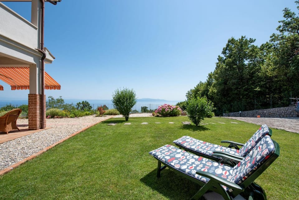 Day, Sea view