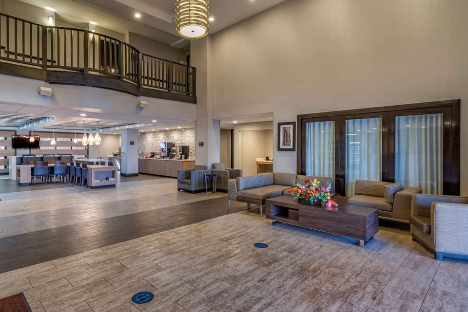Lobby or reception, On site