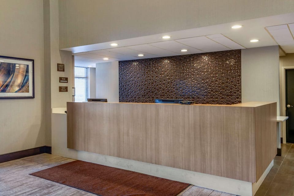 Lobby or reception, On site