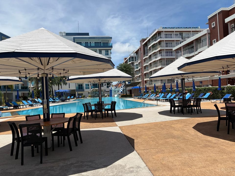 Grand Blue Condominium by Mary Apartment in Chon Buri Changwat