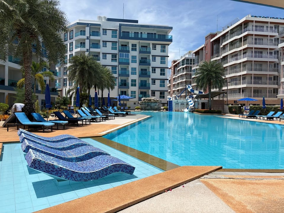 Grand Blue Condominium by Mary Apartment in Chon Buri Changwat