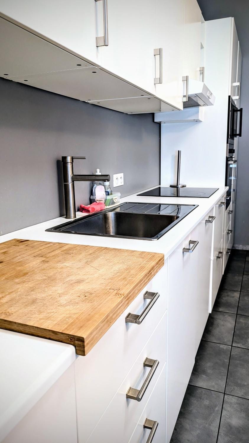 Kitchen or kitchenette, stove