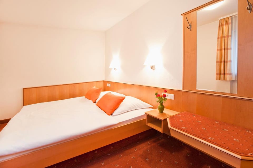 Hotel Käferstein garni Hotel in Fürth