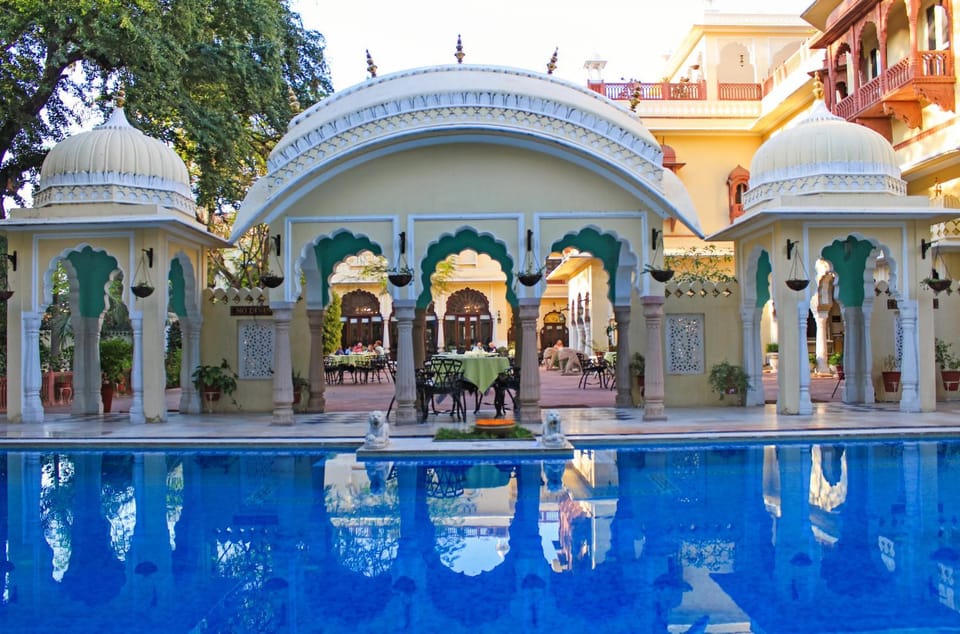 Area and facilities, Swimming pool