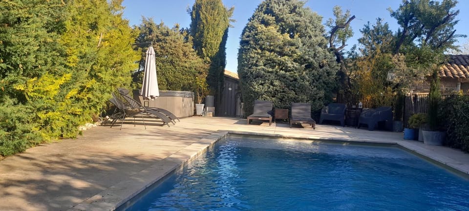 Gîte la fontaine de l alouette piscine et SPA en Provence House in Provence-Alpes-Côte d'Azur